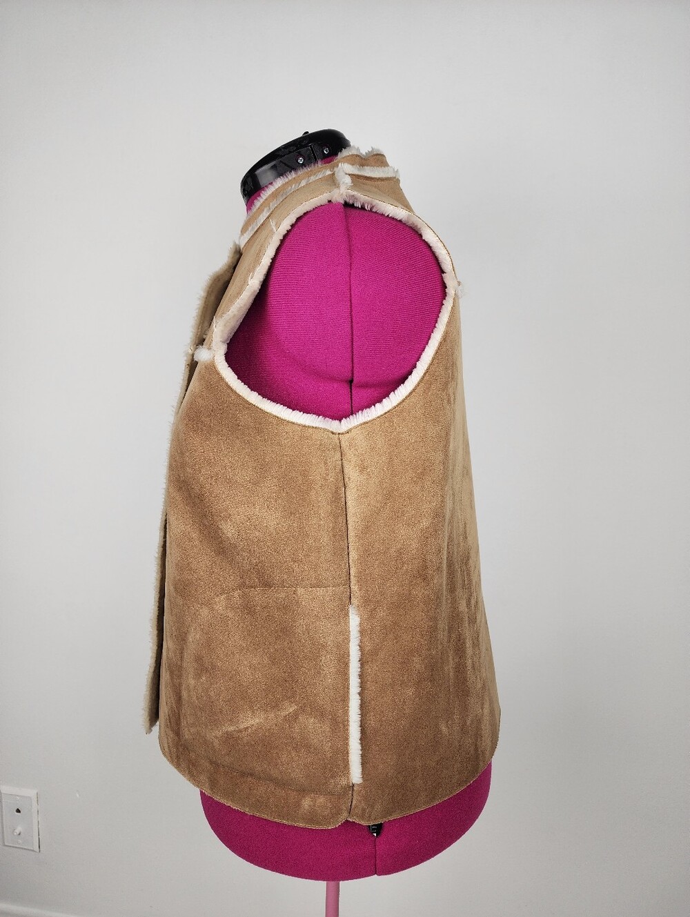 Valerie Stevens Light Brown Faux Suede Cream Faux Shearling Vest Size L Petite - Picture 6 of 11